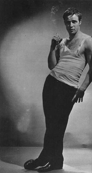 Marlon Brando - am Rauchen